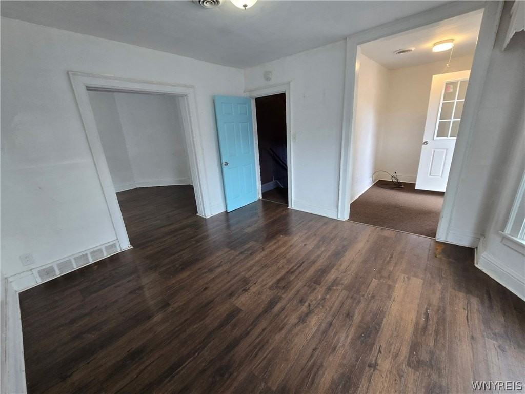 40 Kamper Ave - Photo 2 of 15