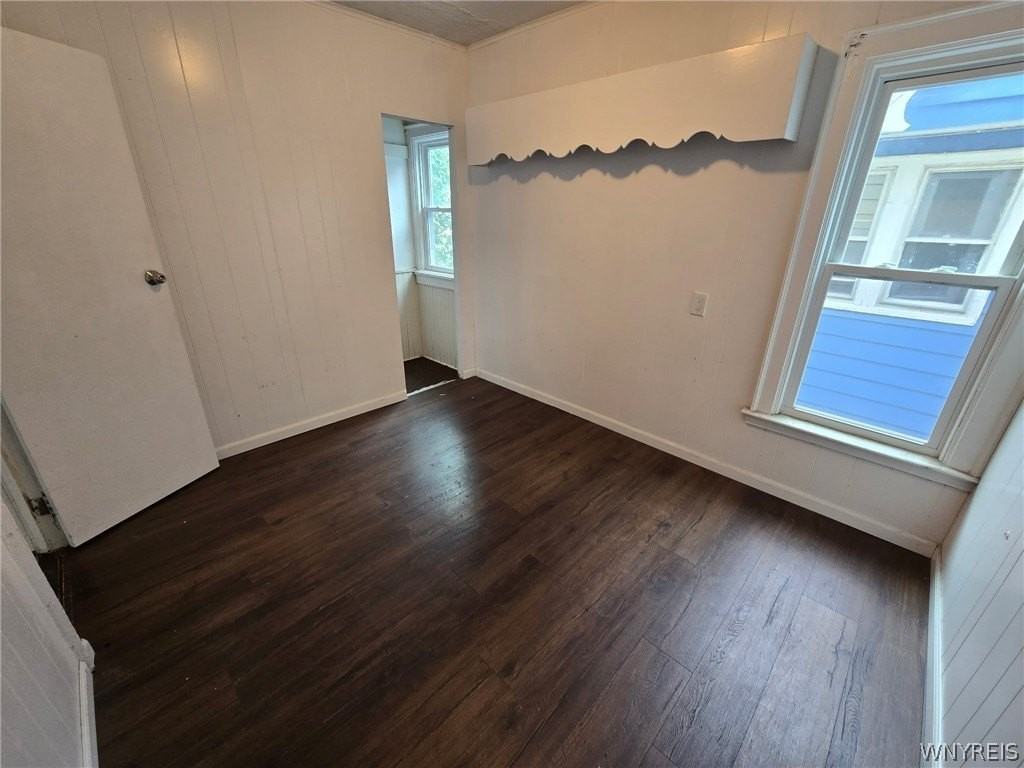 40 Kamper Ave - Photo 6 of 15