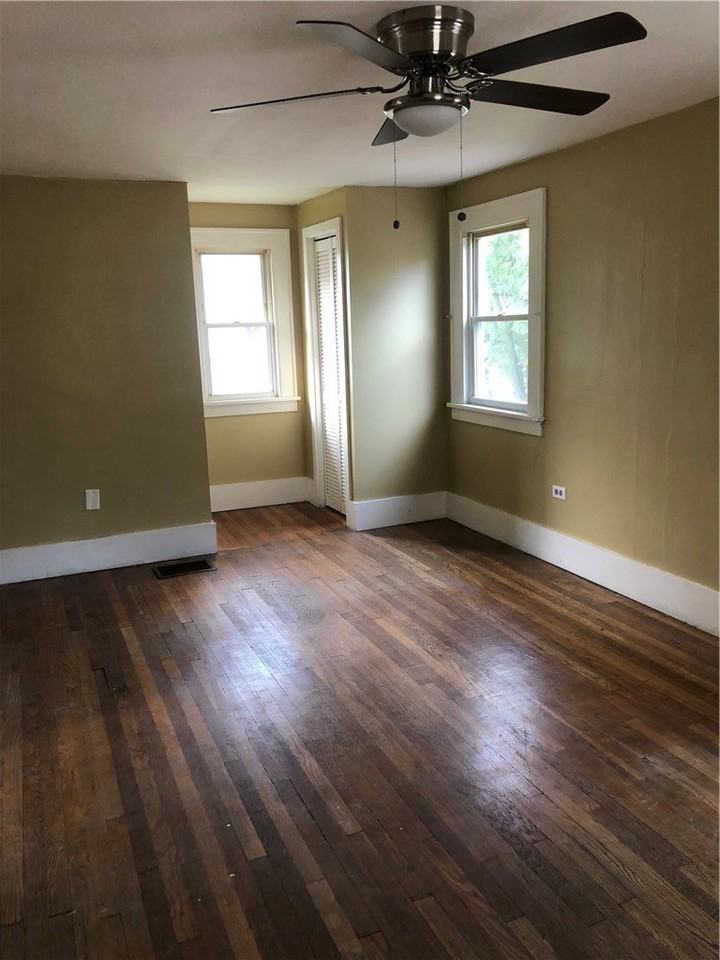 938 Post Ave - Photo 4 of 10