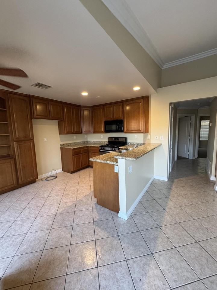 40800 Breezy Pass Rd #B - Photo 3 of 20