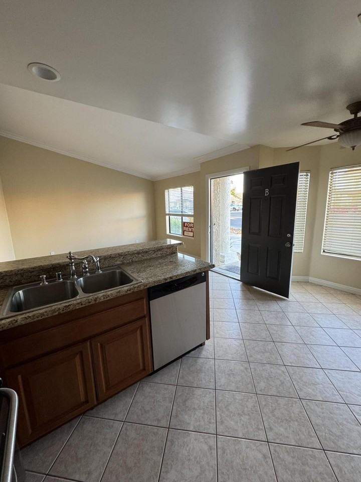 40800 Breezy Pass Rd #B - Photo 6 of 20