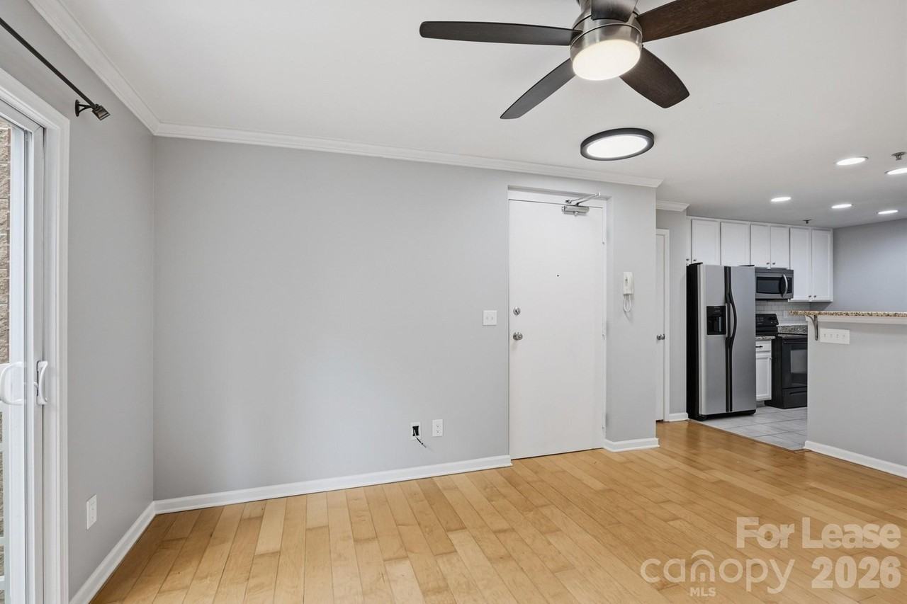 3921 Picasso Ct - Photo 3 of 35