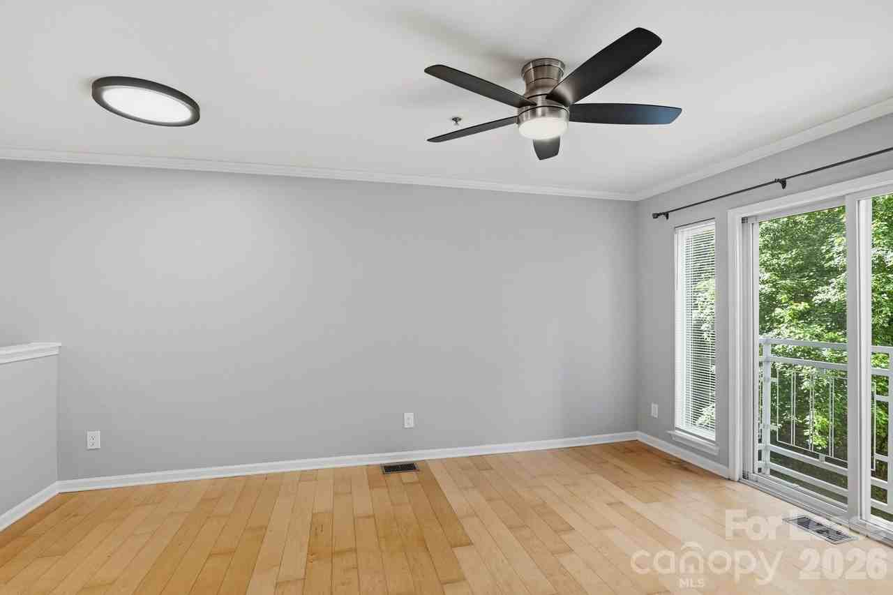 3921 Picasso Ct - Photo 4 of 35