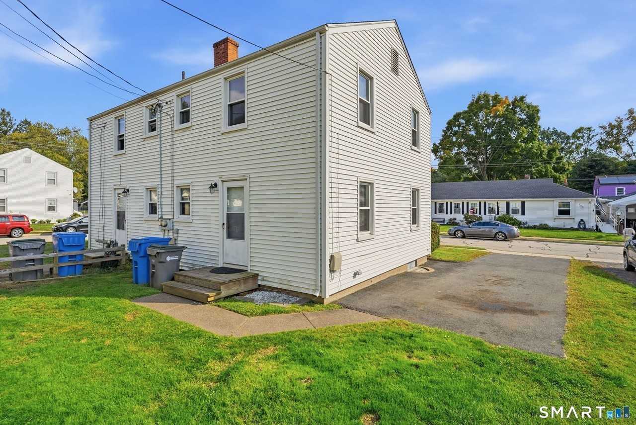 92 Seaman Cir - Photo 4 of 23