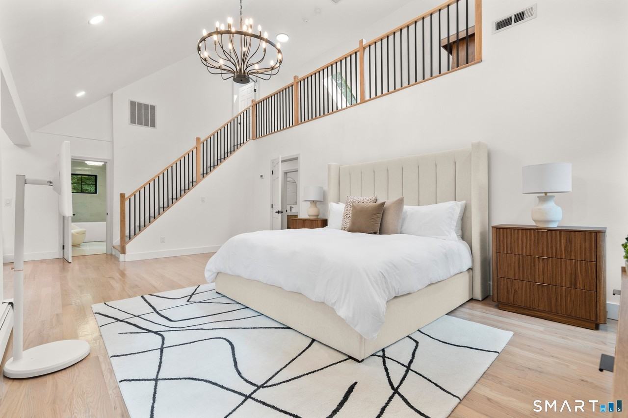 60 Mountain Rd - Photo 5 of 40