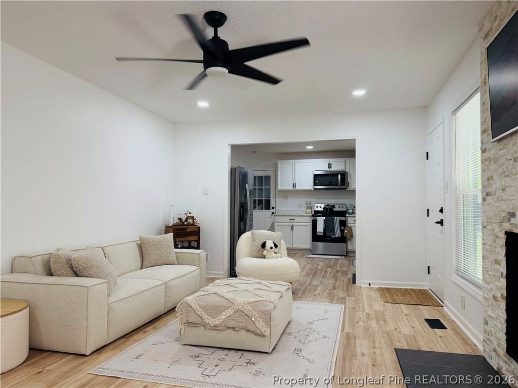 265 Bayfield Loop - Photo 3 of 12