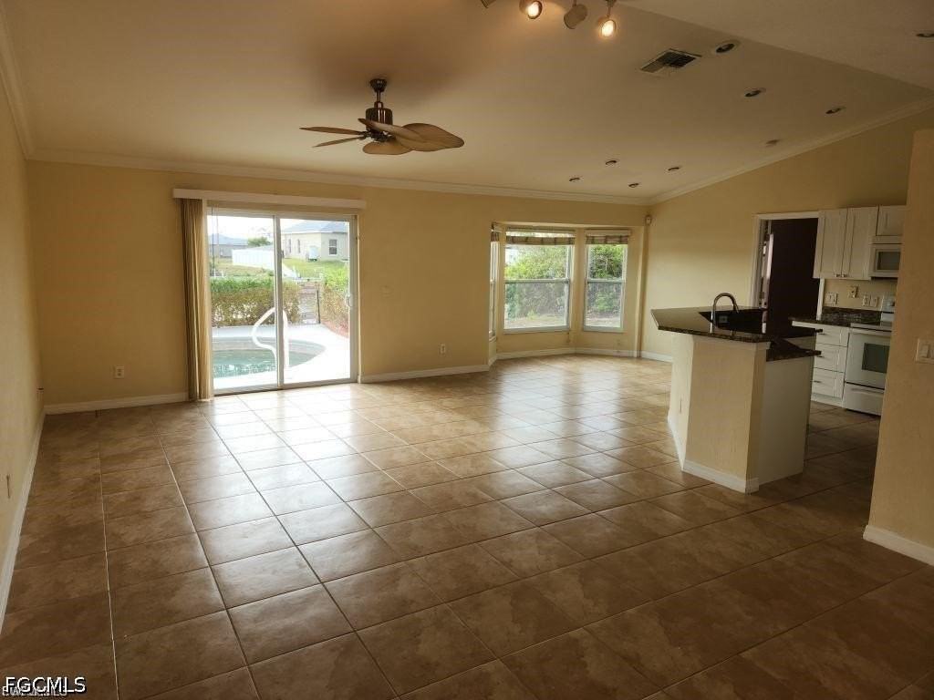 5 Nw 30th Pl - Photo 4 of 10