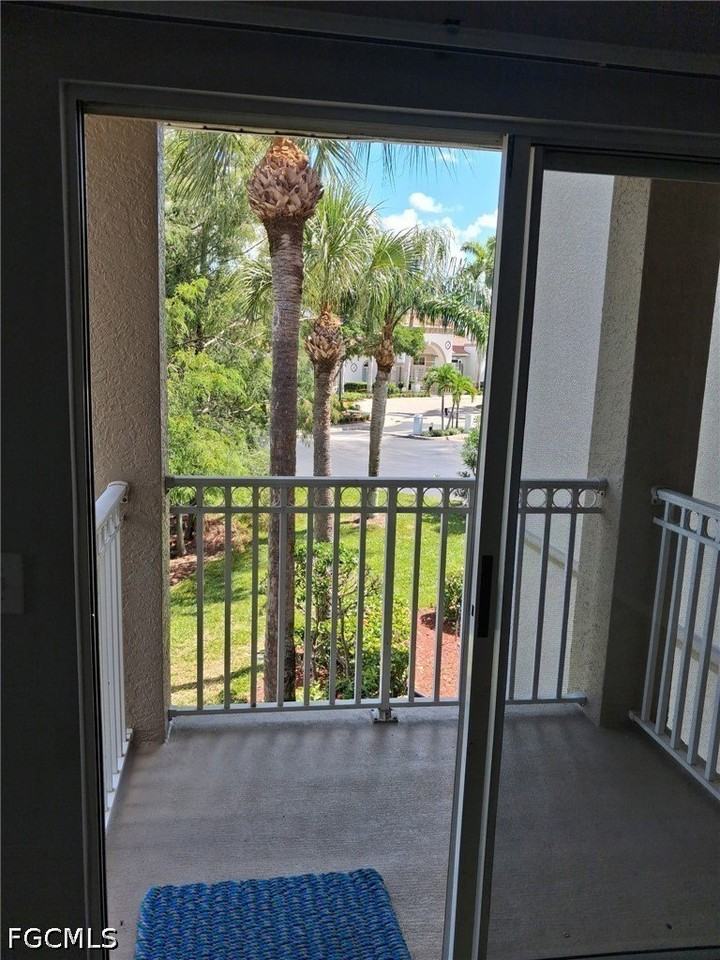 15655 Ocean Walk Cir #212 - Photo 5 of 9