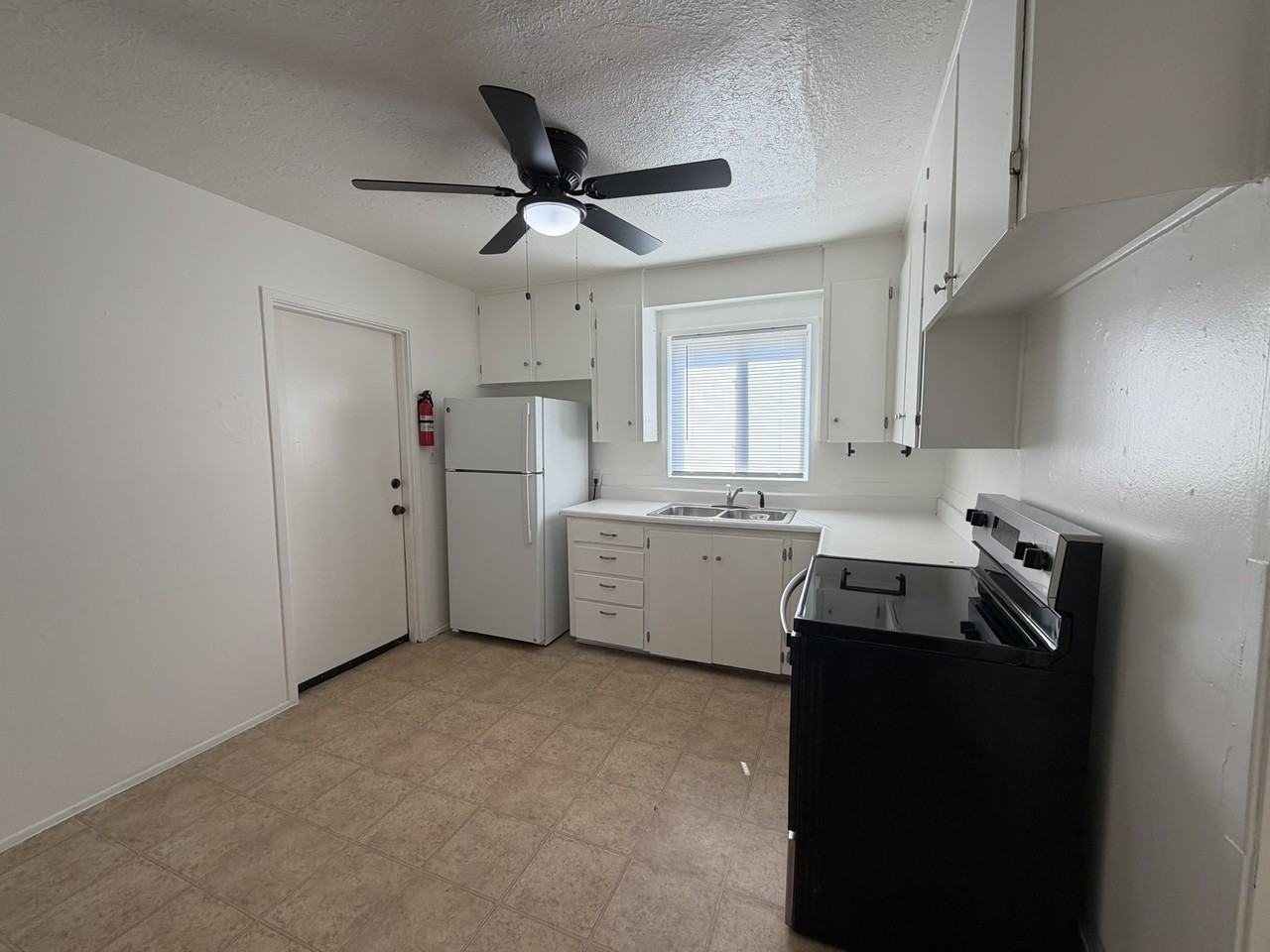5320 Euclid Ave Ne #1 - Photo 4 of 22