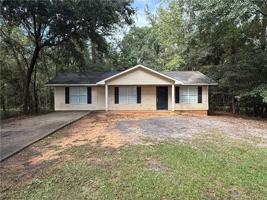featured image of 303 E Banyan St