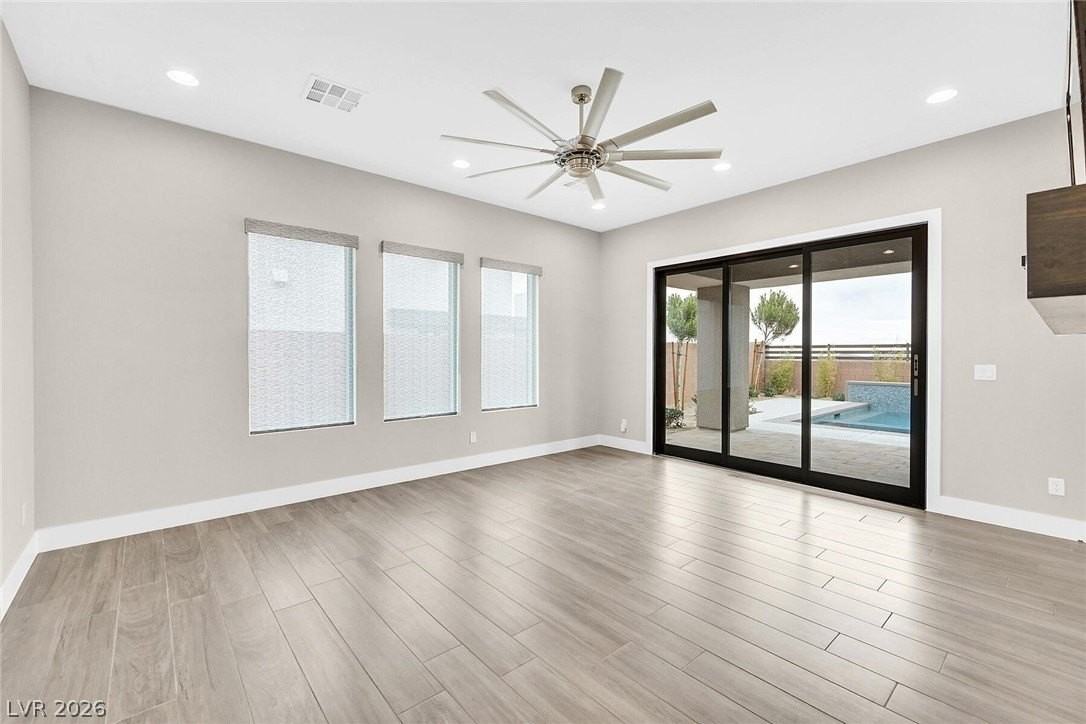 4008 Desert Trace Ct - Photo 7 of 42