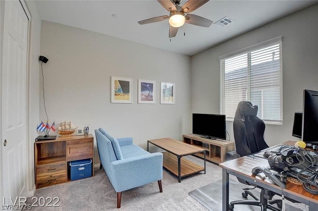 340 Andy Wheeler Dr - Photo 3 of 32