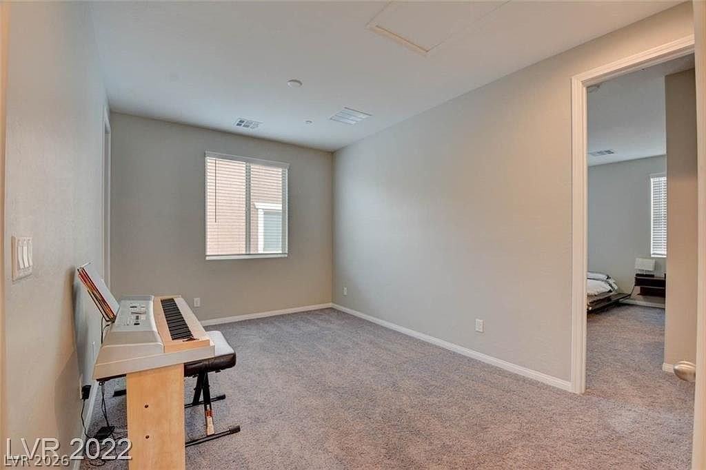 340 Andy Wheeler Dr - Photo 7 of 32
