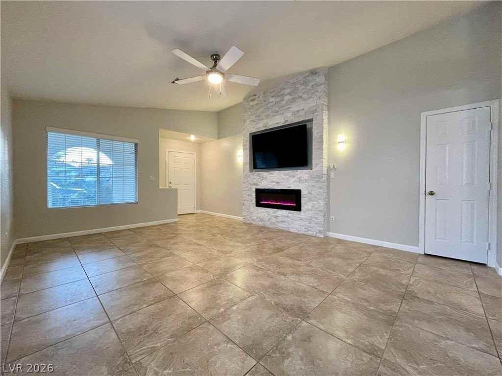 1860 Stablegate Ave - Photo 5 of 28
