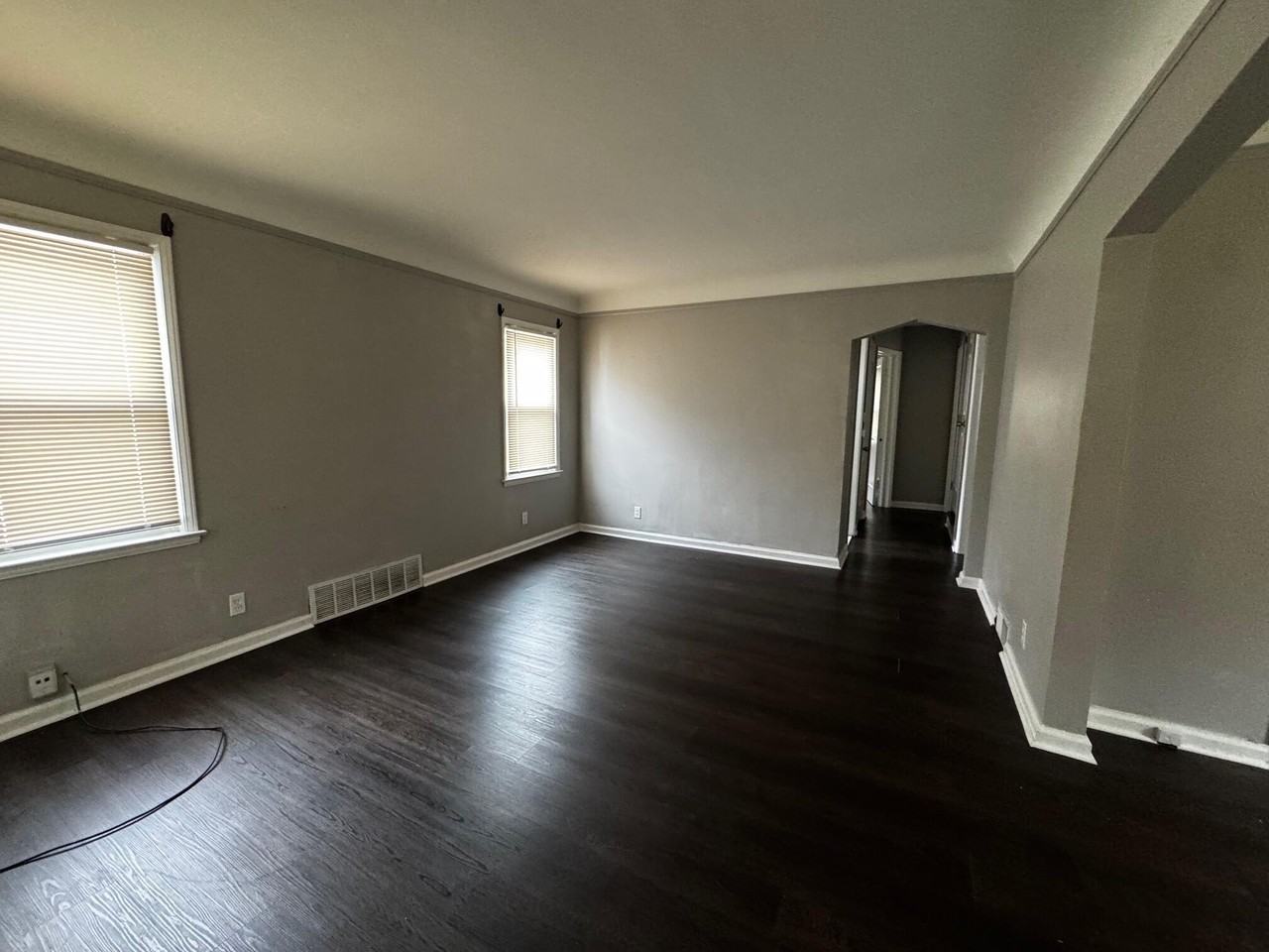 8278 Roselawn St - Photo 3 of 12