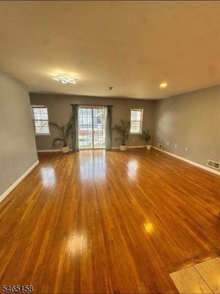 80 Randolph Ave - Photo 3 of 8
