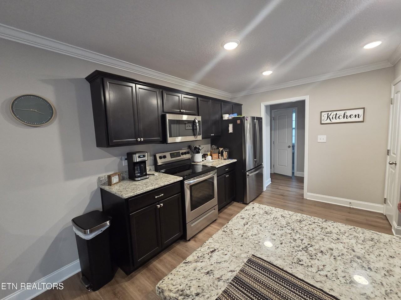 11351 Narrow Leaf Dr - Photo 5 of 17