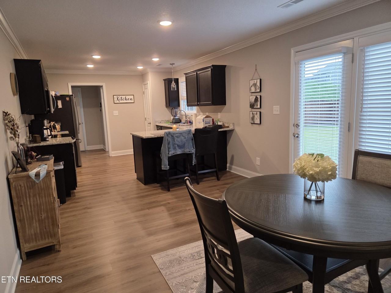 11351 Narrow Leaf Dr - Photo 6 of 17