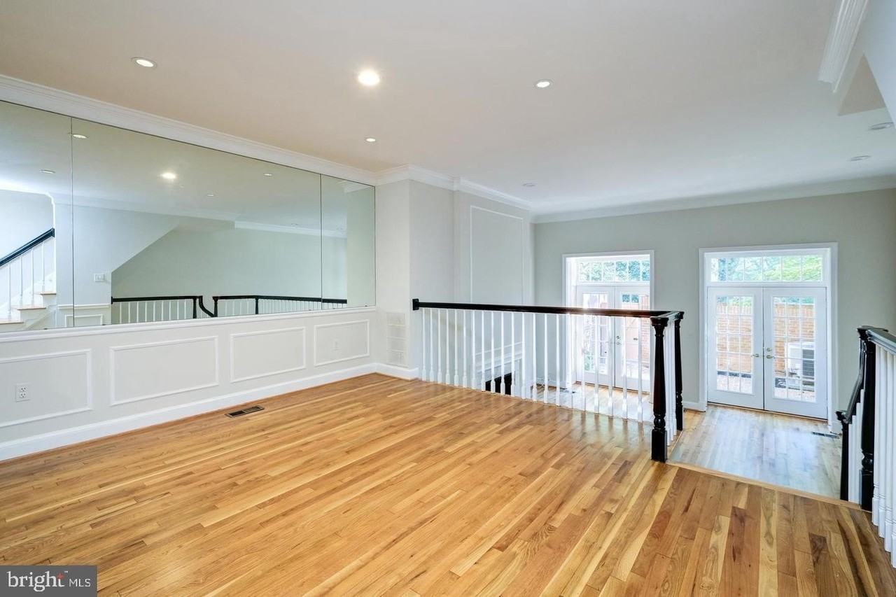 4335 Westover Pl Nw - Photo 4 of 36