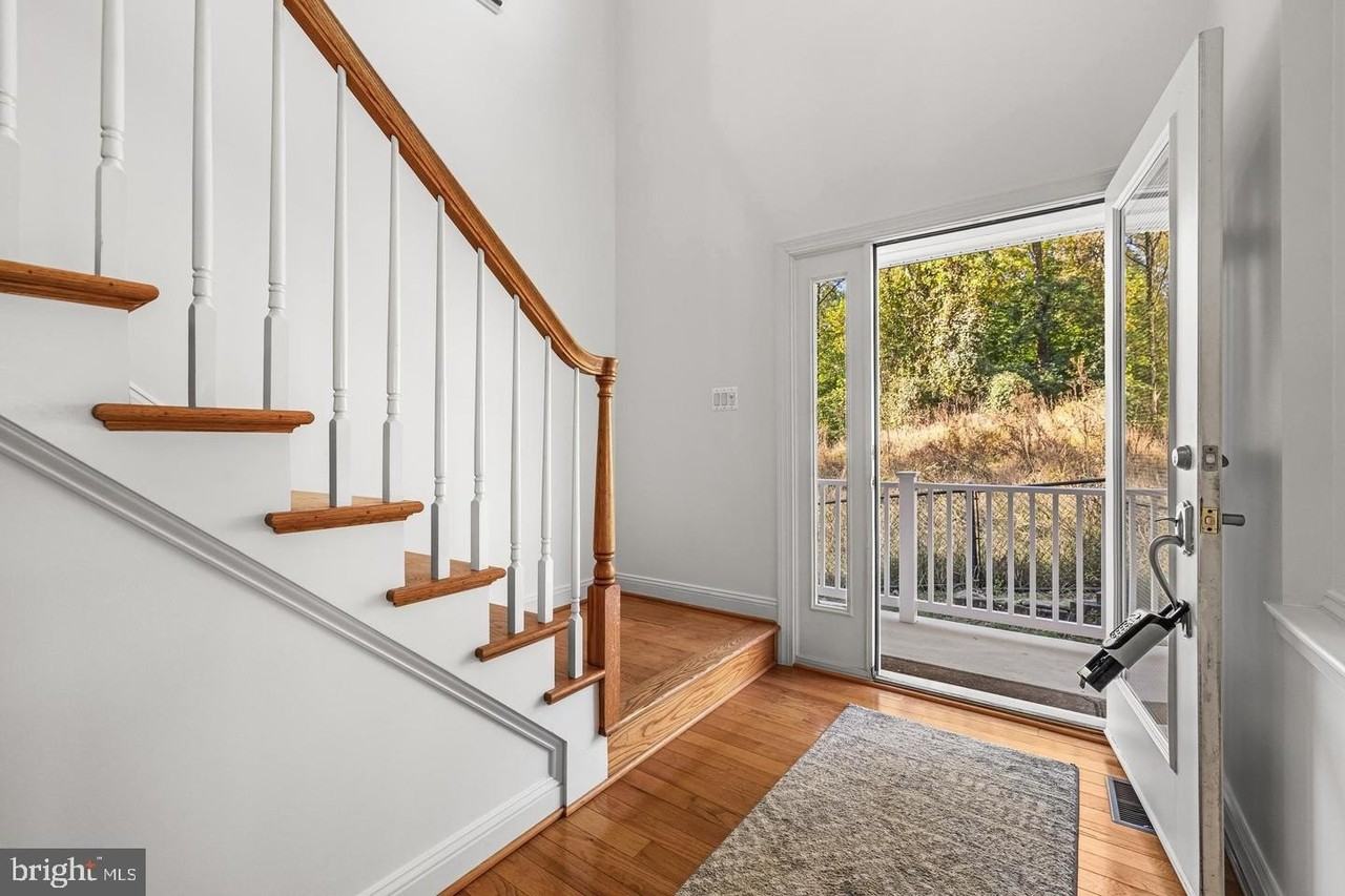 6716 Newstead Ln - Photo 5 of 50