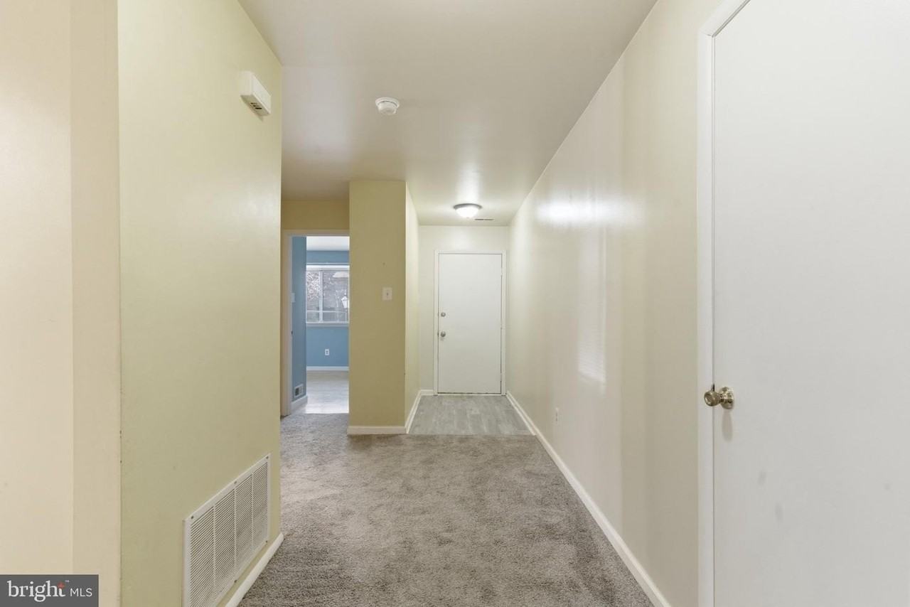 305-A Cypress Point Cir - Photo 3 of 21