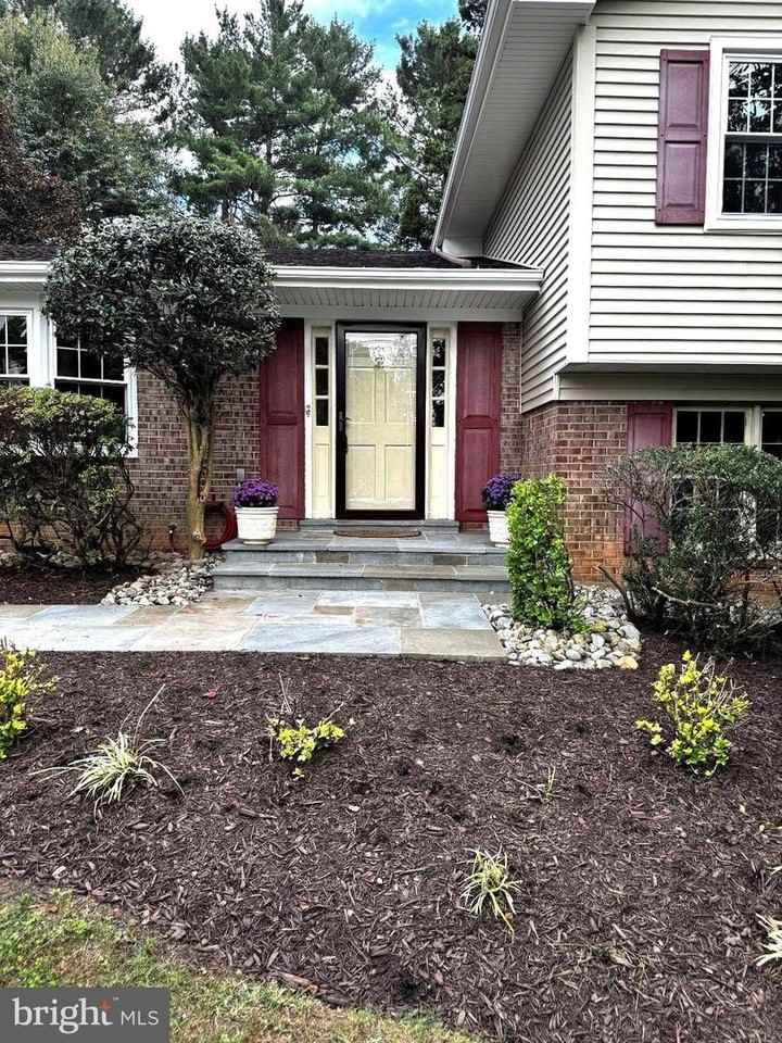 2507 W Meredith Dr - Photo 2 of 18