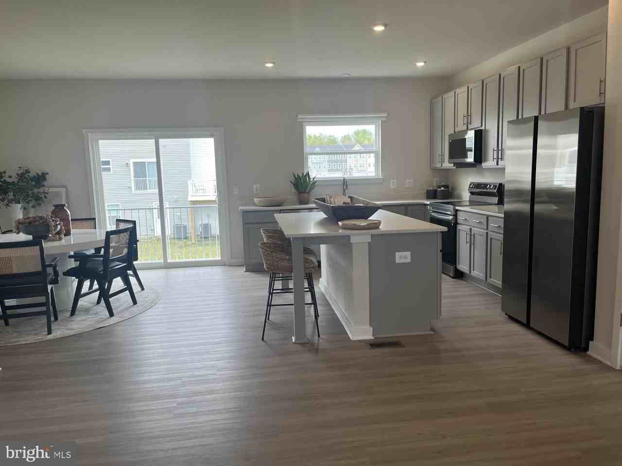 LYRIQ CT - Photo 3 of 22