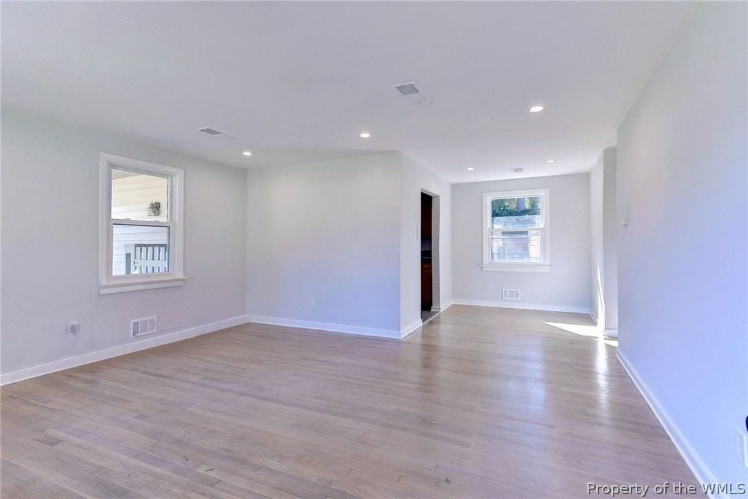 924 Foley Dr - Photo 3 of 28