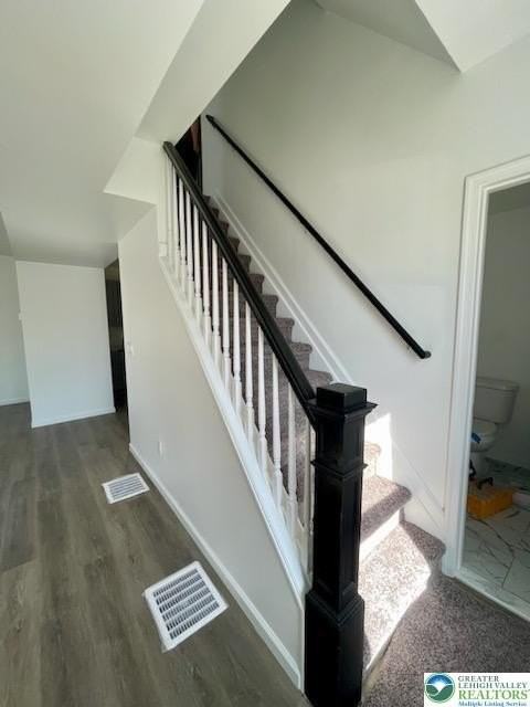 151 Utica Ave - Photo 6 of 14