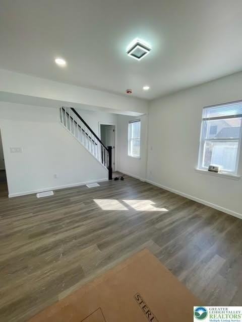 151 Utica Ave - Photo 7 of 14