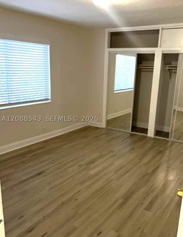 8271 Crespi Blvd #2 - Photo 6 of 10