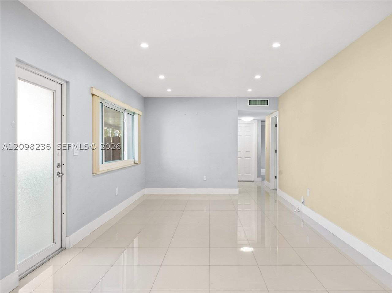 7930 Sw 36th Ter #7930 - Photo 4 of 21