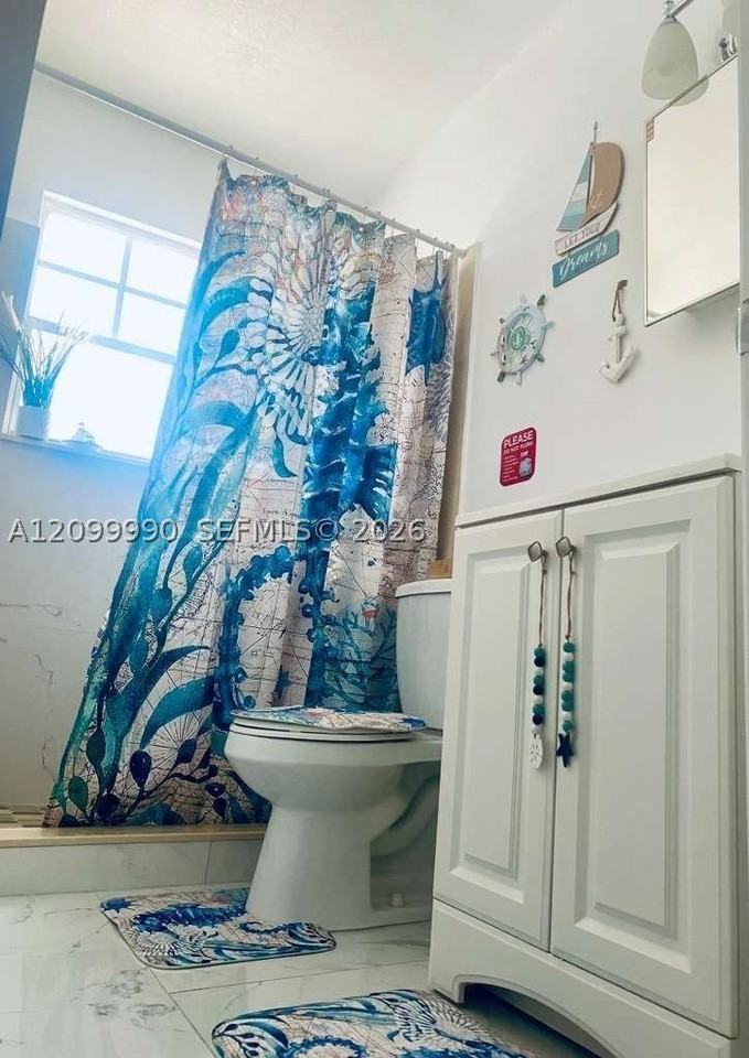 1558 Nw 103rd St #1558 - Photo 4 of 7