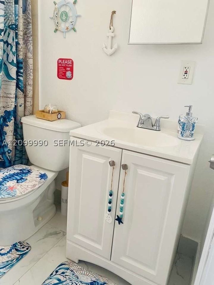 1558 Nw 103rd St #1558 - Photo 6 of 7