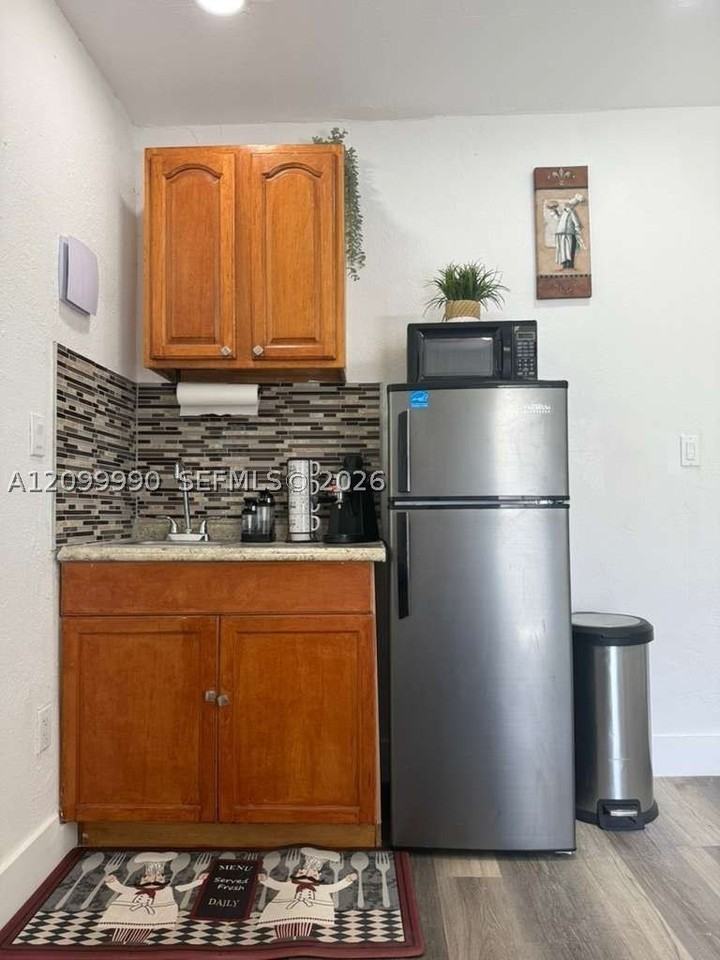 1558 Nw 103rd St #1558 - Photo 7 of 7
