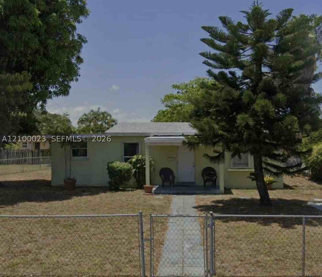 1621 Nw 14th St