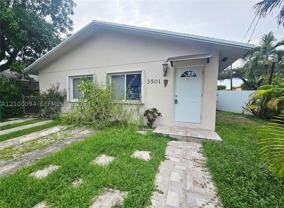3501 Sw 12th St #3501 - Photo 1 of 1