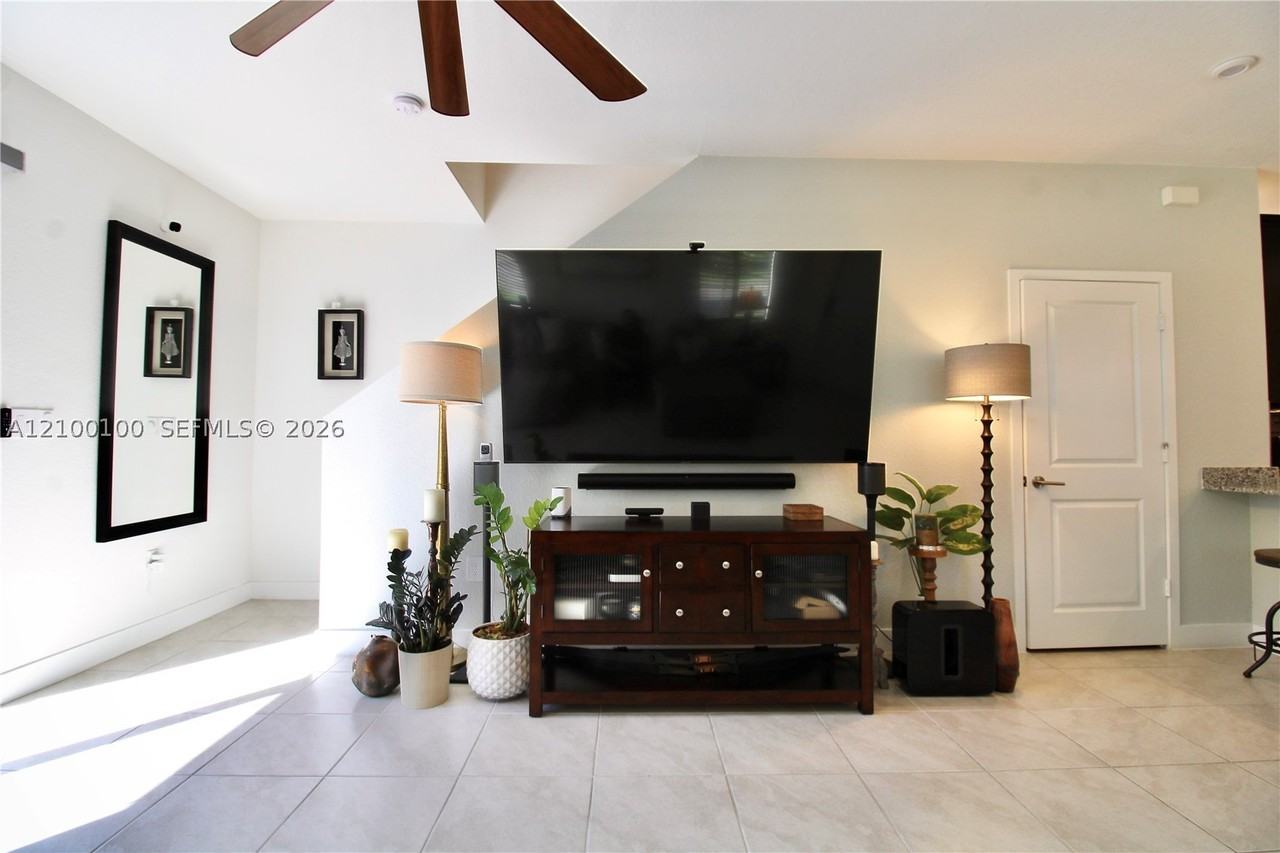 23380 Sw 110th Ct - Photo 5 of 28