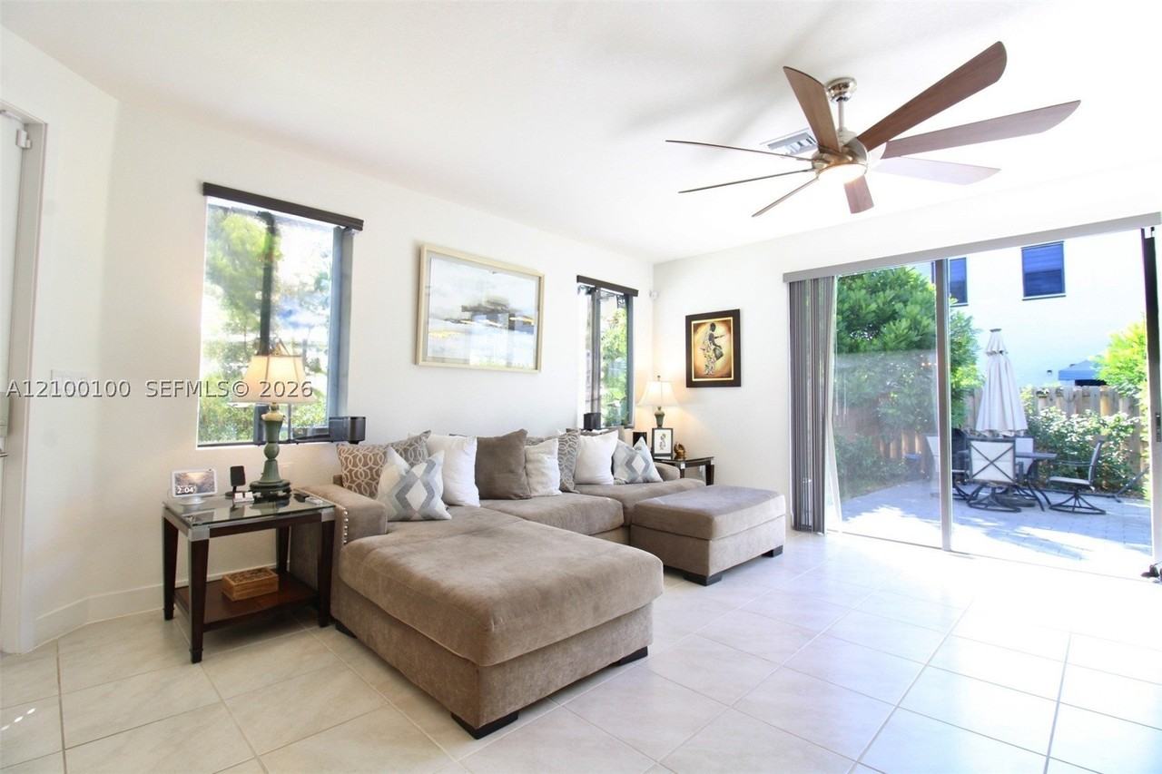 23380 Sw 110th Ct - Photo 6 of 28