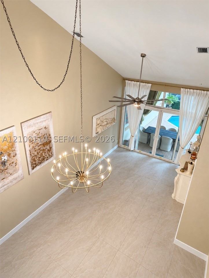 412 W Palm Aire Dr #412 - Photo 3 of 15