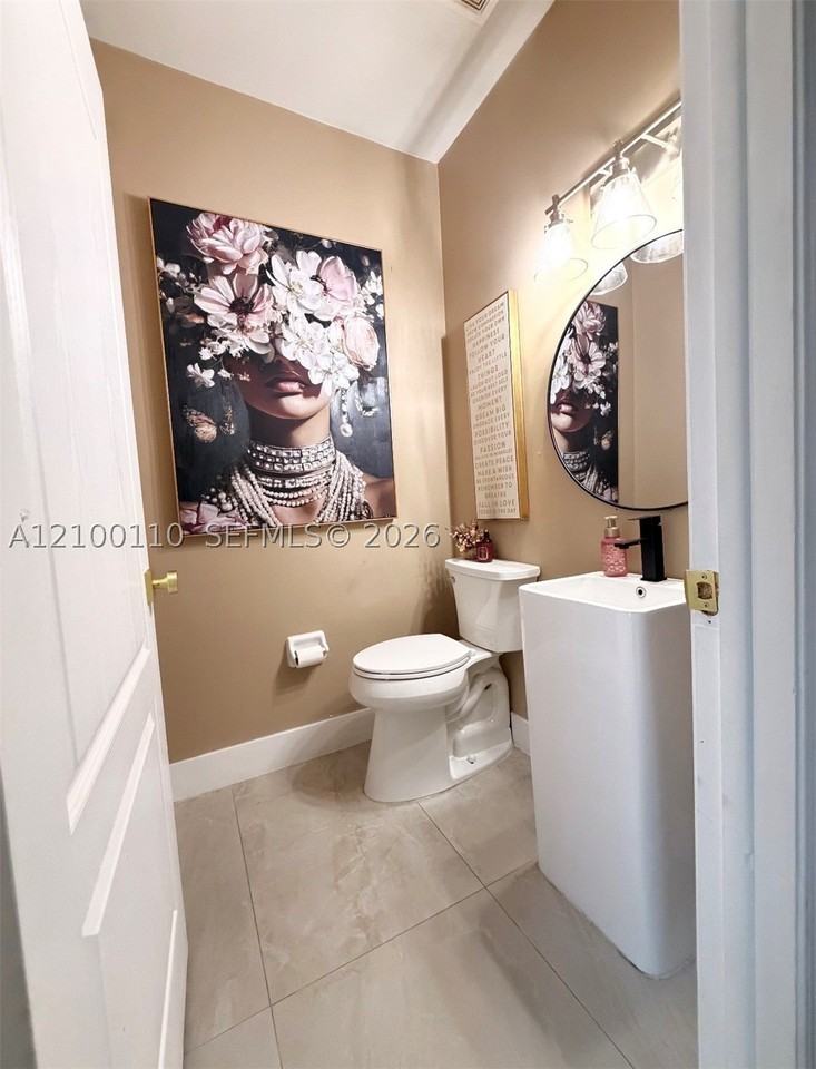 412 W Palm Aire Dr #412 - Photo 7 of 15