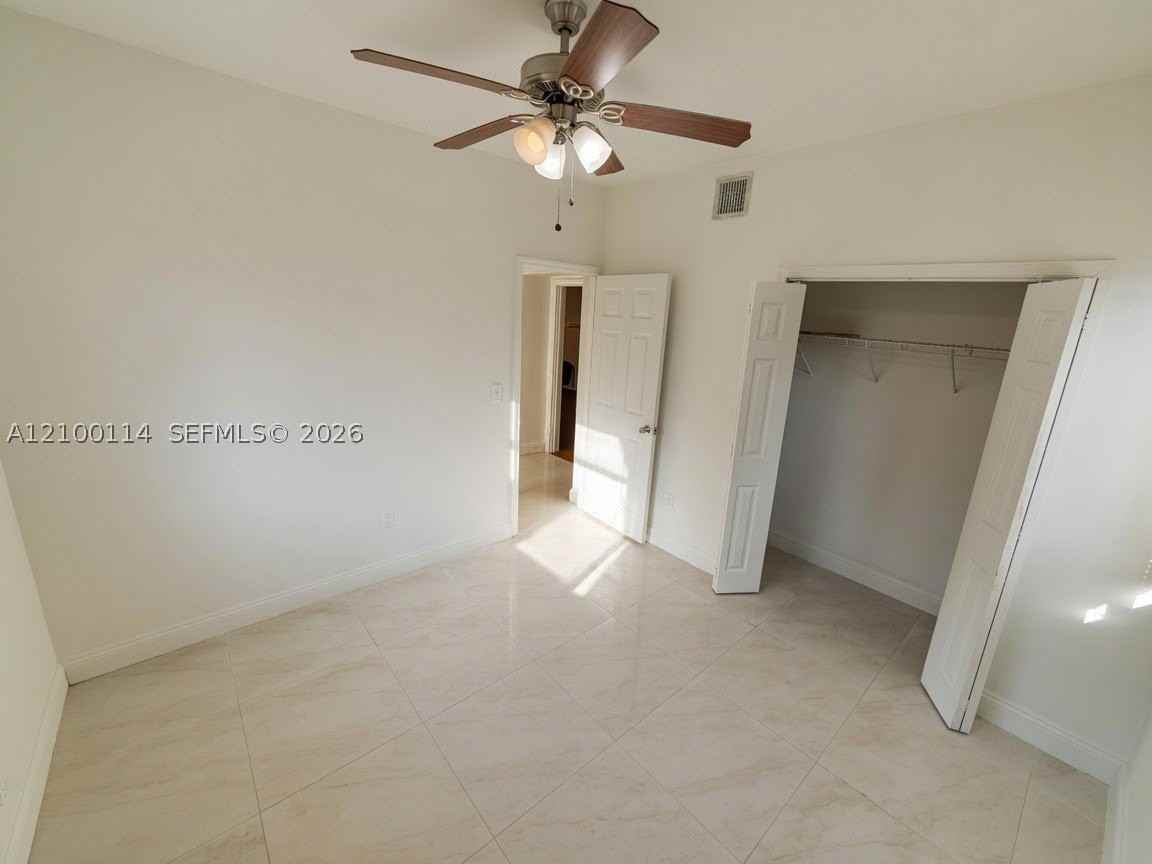 1154 W 25th St #1154 - Photo 4 of 10