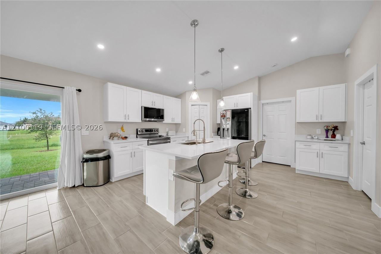 314 Nw 25th Pl #314 - Photo 7 of 16