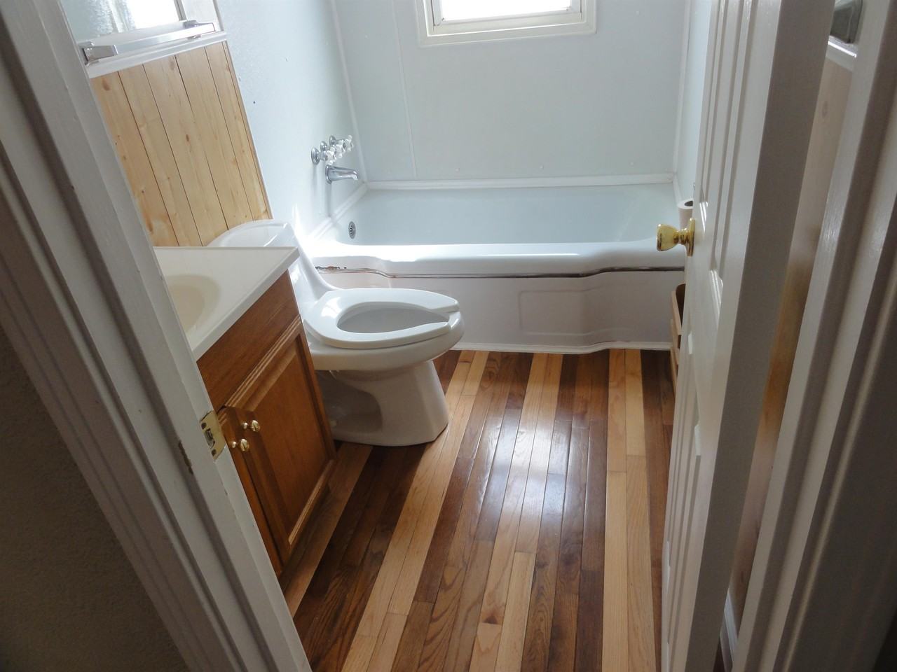1528 S Maple Ave - Photo 6 of 12