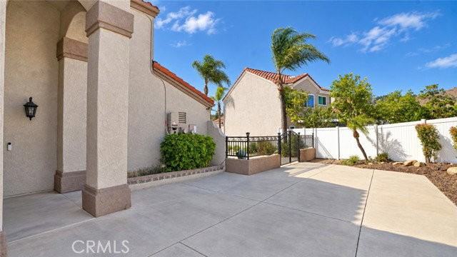 5912 San Remo Way - Photo 4 of 8