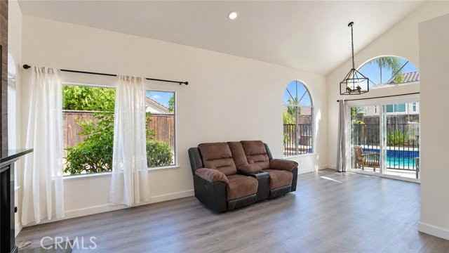 5912 San Remo Way - Photo 7 of 8