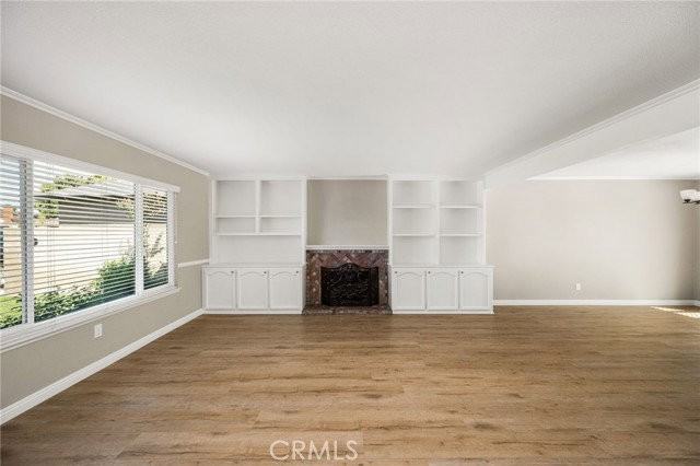 1046 E Chalynn Ave - Photo 2 of 8