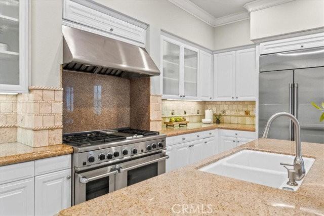 21338 Balerma Ln - Photo 4 of 8