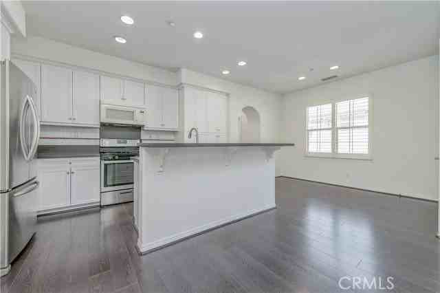 113 Towngate - Photo 3 of 6