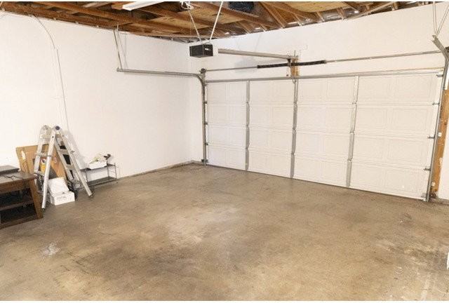 215 Altura Dr - Photo 3 of 8